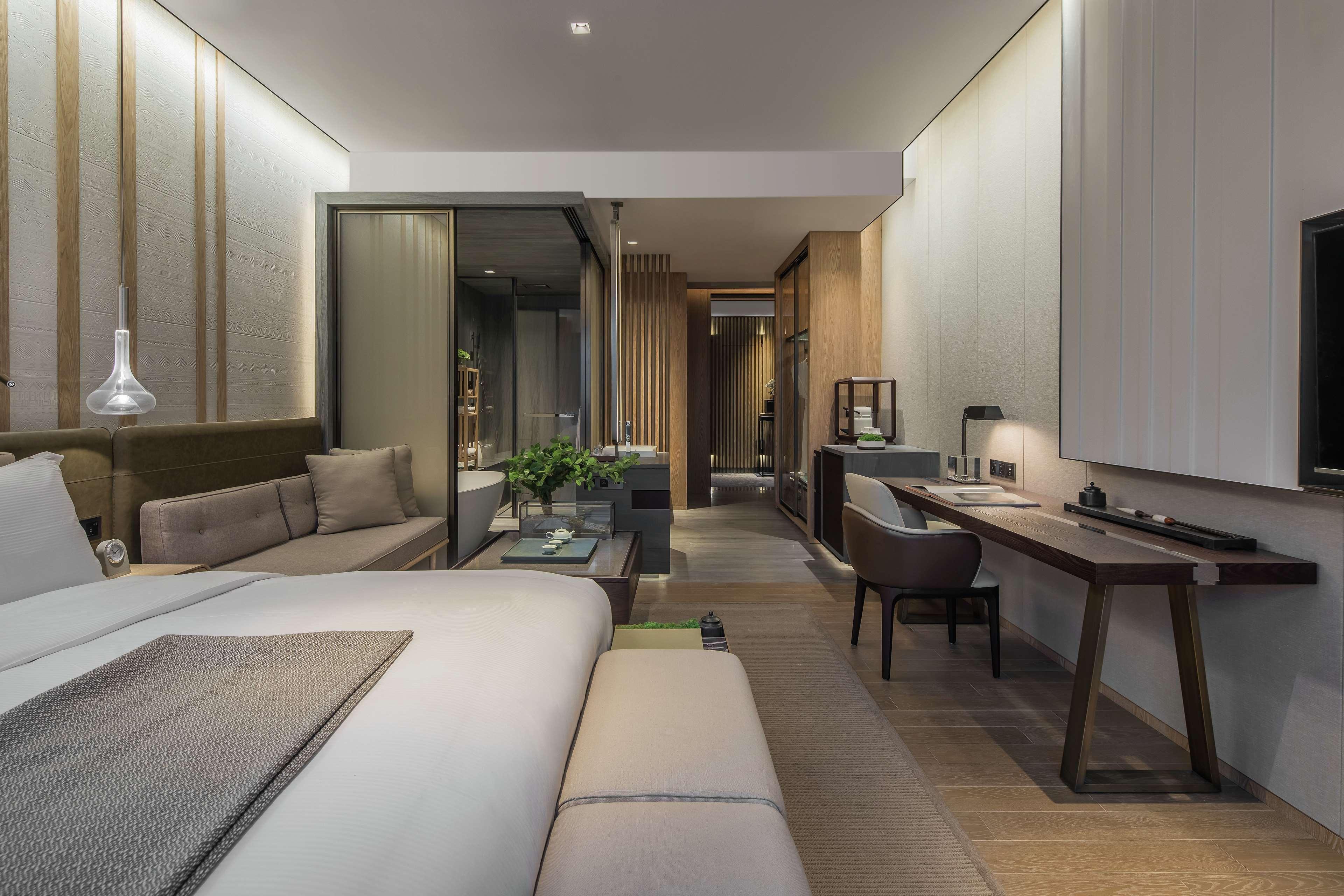 Joyze Hotel Xiamen, Curio Collection By Hilton Экстерьер фото