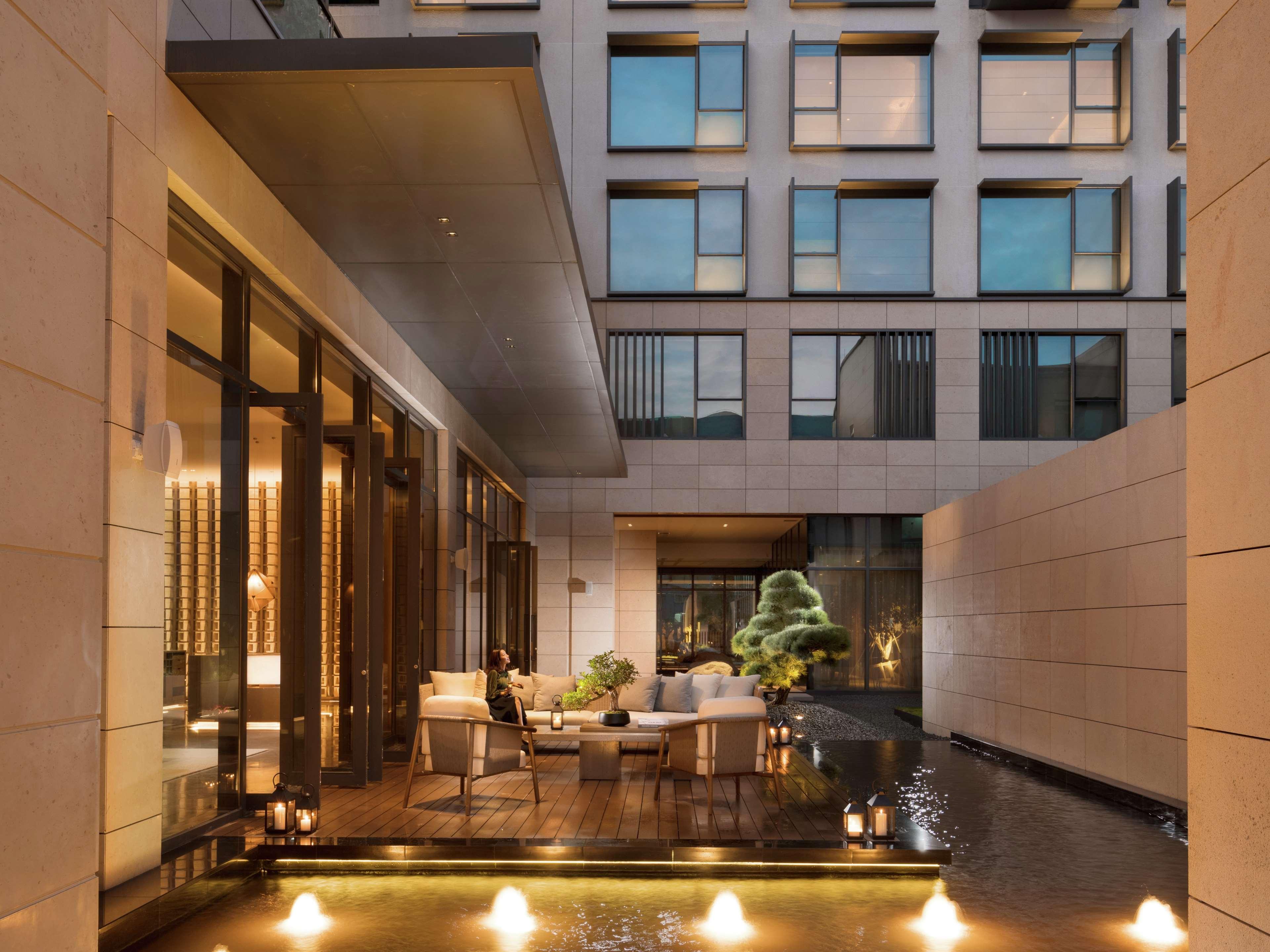 Joyze Hotel Xiamen, Curio Collection By Hilton Экстерьер фото