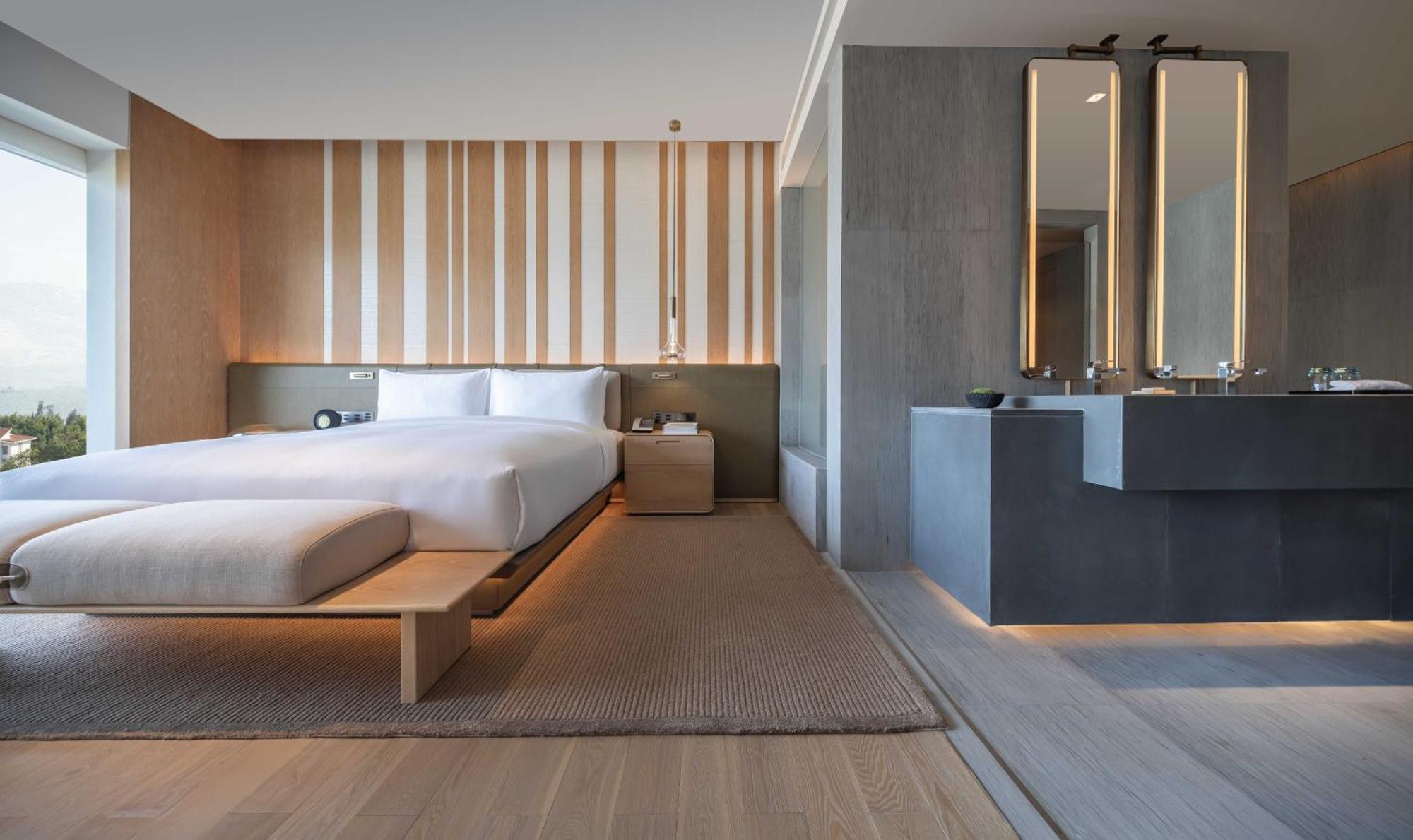 Joyze Hotel Xiamen, Curio Collection By Hilton Экстерьер фото