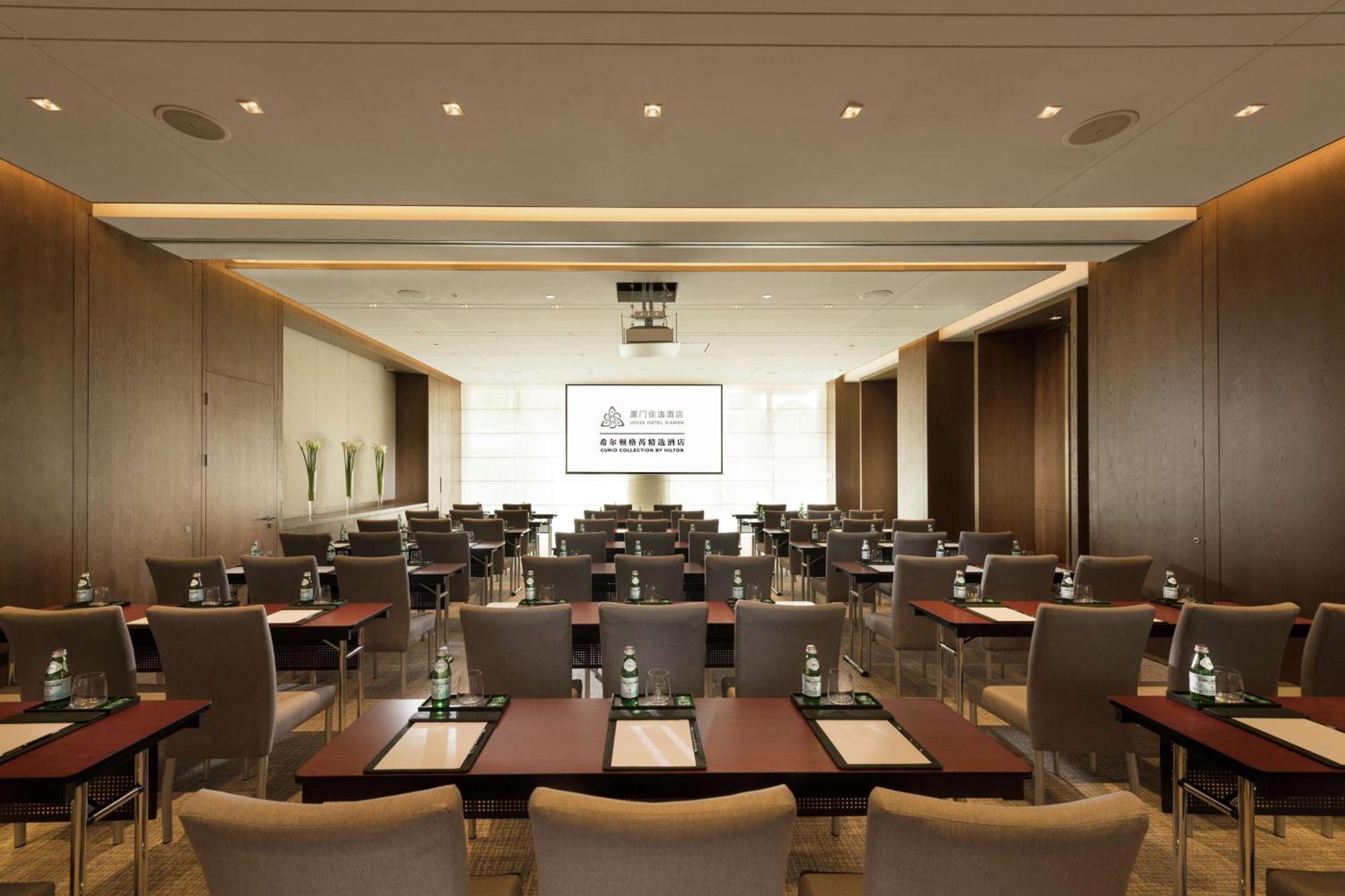 Joyze Hotel Xiamen, Curio Collection By Hilton Экстерьер фото