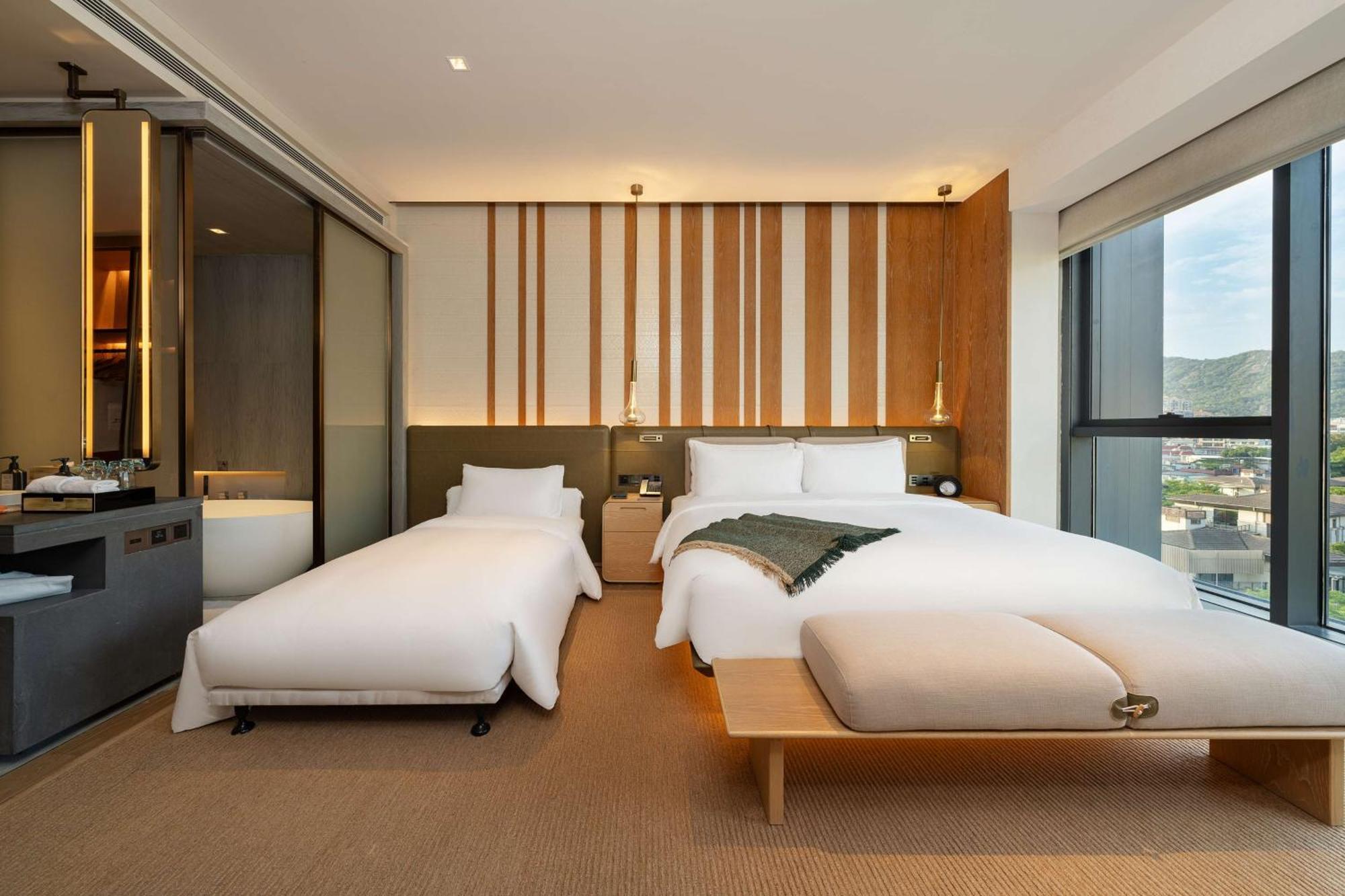 Joyze Hotel Xiamen, Curio Collection By Hilton Экстерьер фото